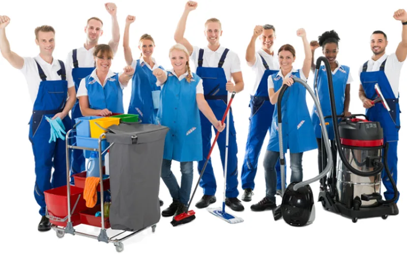 đội ngũ nh&acirc;n vi&ecirc;n dịch vụ vệ sinh đ&aacute; hoa cương