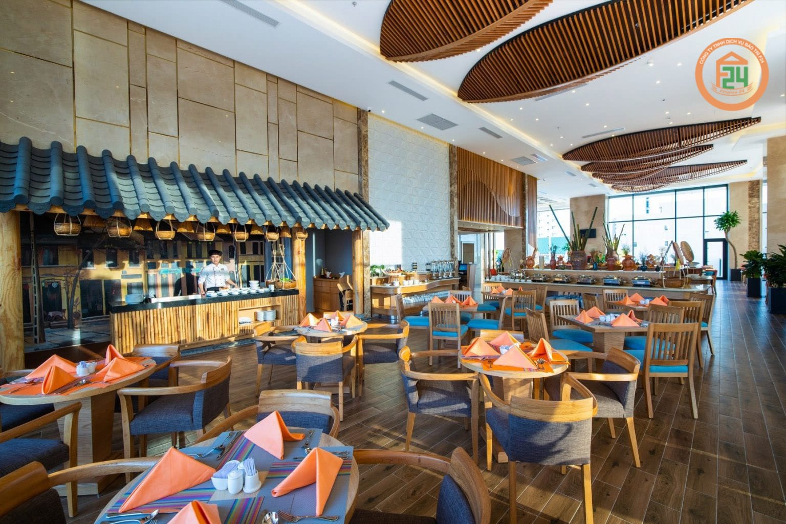 Thiết kế nội thất nh&agrave; h&agrave;ng tr&ecirc;n b&atilde;i biển