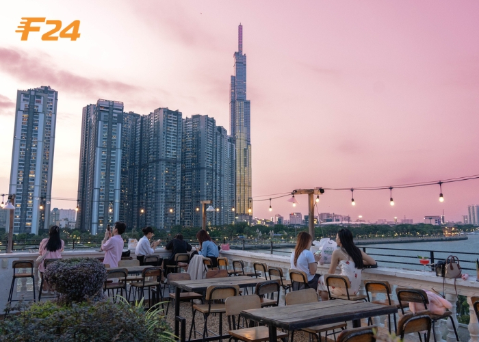 Thiết kế nội thất qu&aacute;n cafe rooftop 