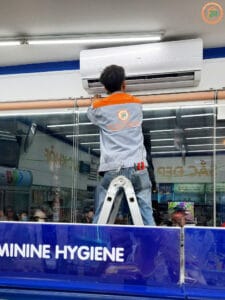 Vệ sinh điều hòa hết bao nhiêu tiền