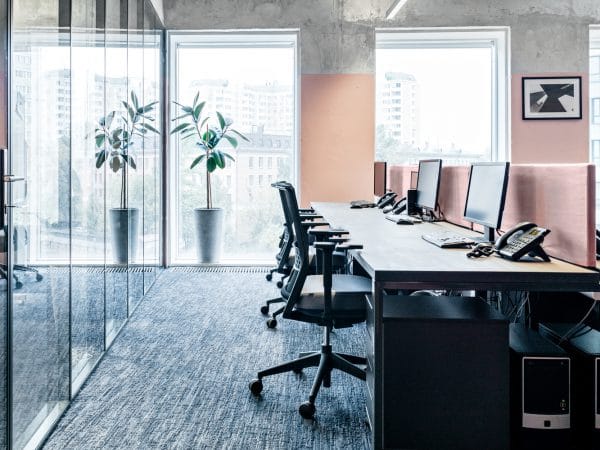 Mẫu thiết kế nội thất văn phòng tại TPHCM với tone màu cam 16 thiết kế nội thăt văn phòng làm việc tông cam rẻ