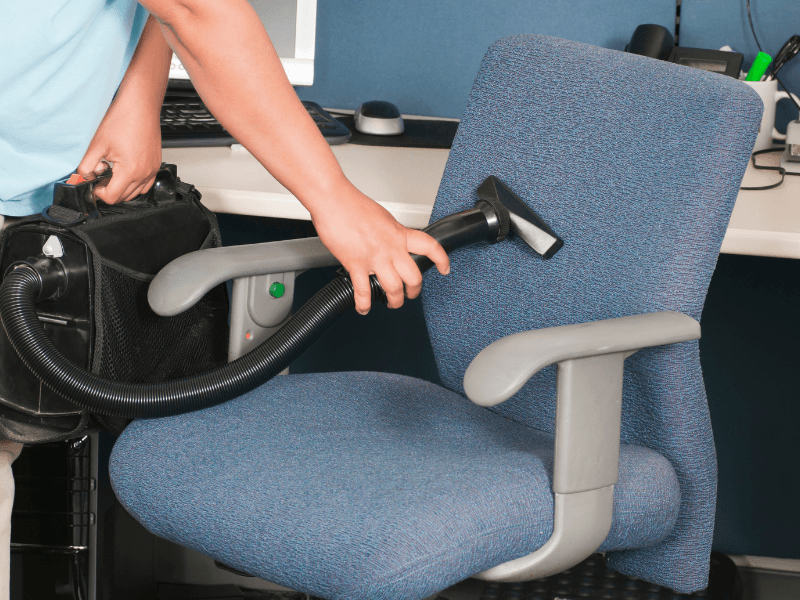 Vệ sinh ghế sofa vải nỉ