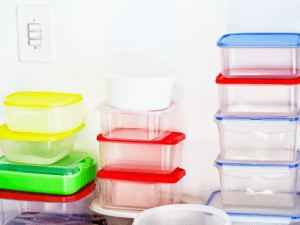 cách khử mùi hôi hộp nhựa