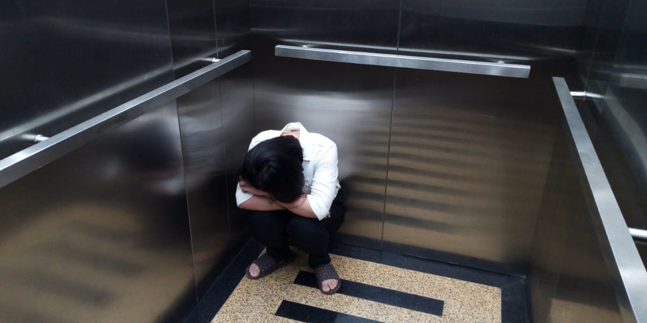 CÁCH XỬ LÝ SỰ CỐ THANG MÁY HỮU ÍCH 1 thang may