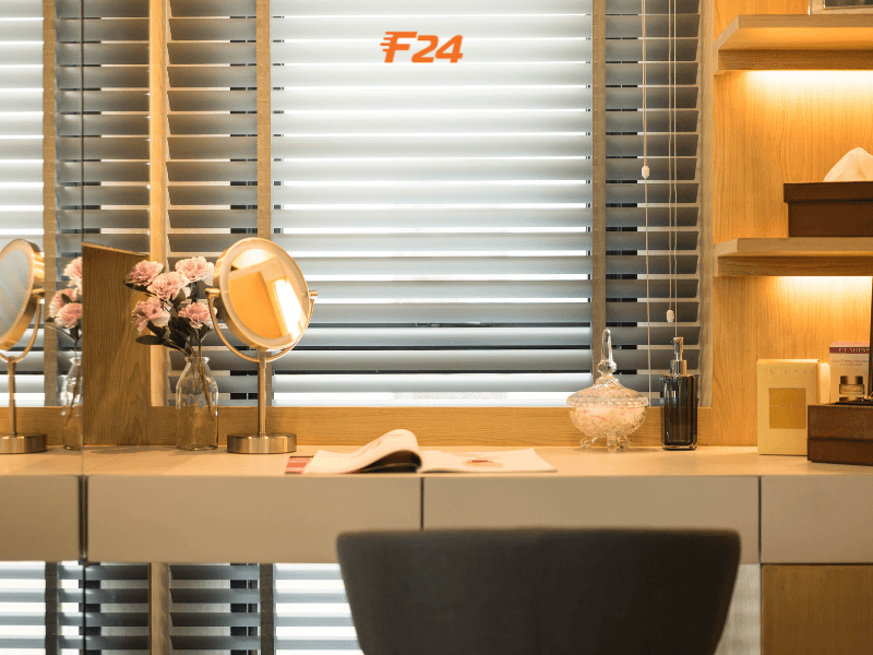 Thiết kế thi c&ocirc;ng b&agrave;n trang điểm