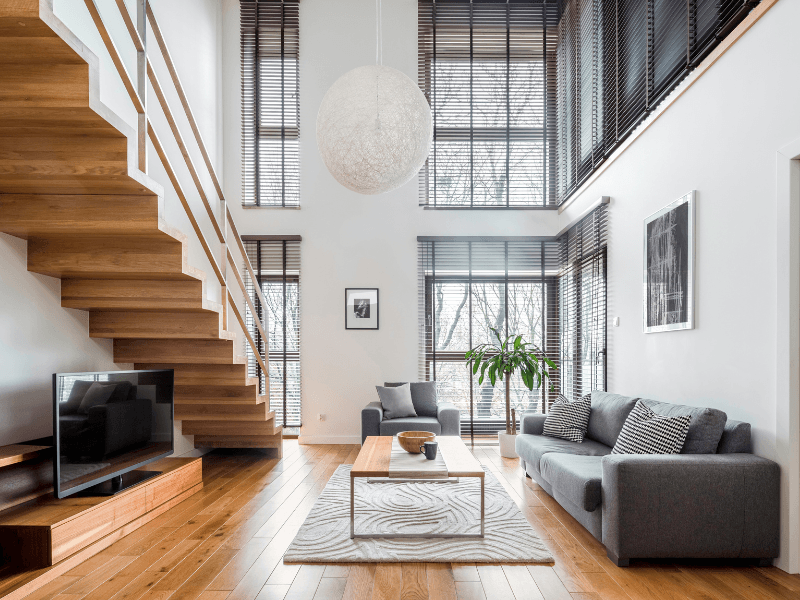 ph&ograve;ng kh&aacute;ch nh&agrave; ống 4m c&oacute; cầu thang