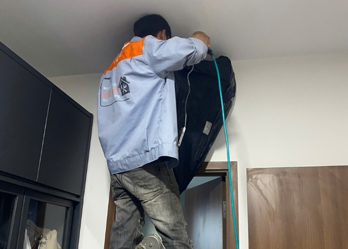 sửa m&aacute;y lạnh h&oacute;c m&ocirc;n