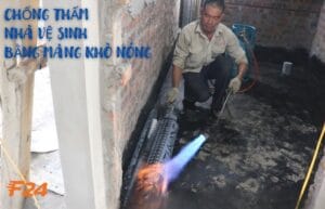 Chống thấm dột nhà vệ sinh bằng màng khò nóng