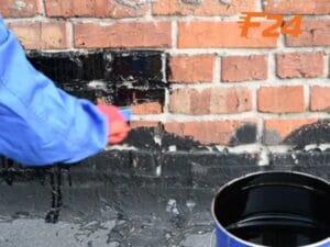 Thi công quét sơn chống thấm ngược cho tường gạch