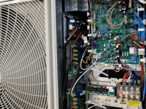 sua bo mach dieu hoa lg