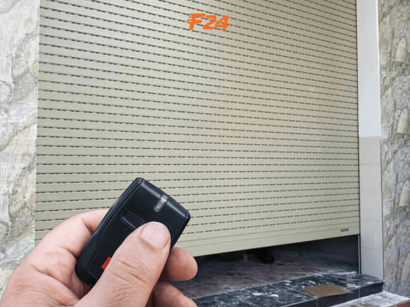 Dịch vụ lắp đặt cửa cuốn Biên Hòa của F24 3 lam remote cua cuon Bien Hoa 1