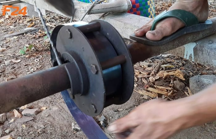 thay thế l&ograve; xo mới