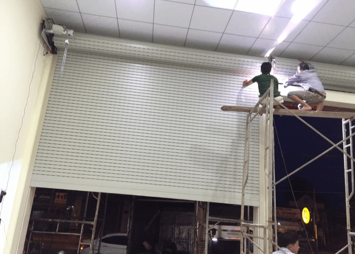 h vụ lắp đặt cửa cuốn B&igrave;nh T&acirc;n của F24 Vietnam