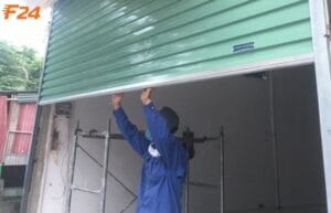 cửa cuốn không lên được