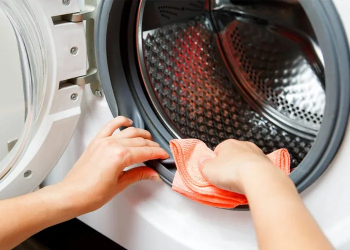 Những lưu &yacute; khi tự vệ sinh lồng m&aacute;y giặt tại nh&agrave;