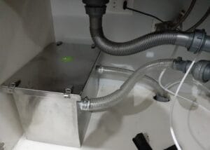lắp đặt bể lọc mỡ gia đình