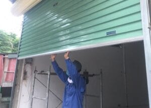 Lắp đặt cửa cuốn kéo tay