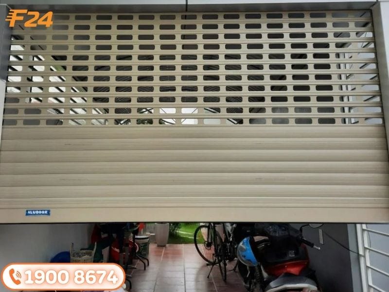 dịch vụ lắp đặt cửa cuốn khe tho&aacute;ng f24