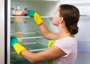 Vệ sinh tủ lạnh trước tết