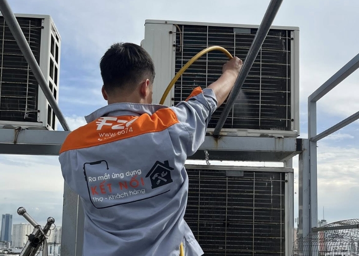 vệ sinh d&agrave;n n&oacute;ng