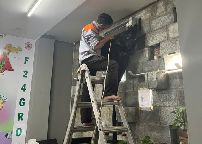 Vệ sinh điều h&ograve;a Hisense