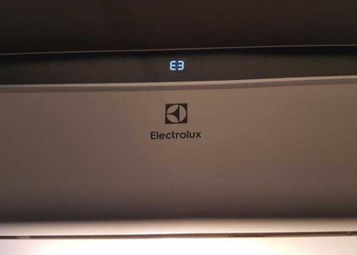 bảng m&atilde; lỗi m&aacute;y lạnh Electrolux