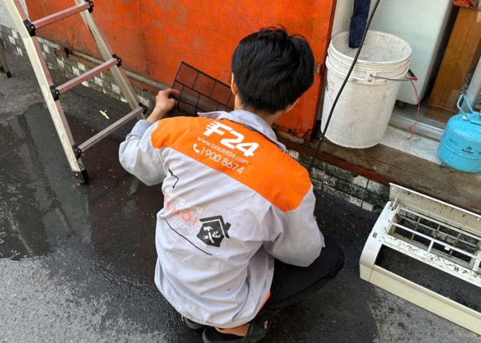 vệ sinh lưới lọc bụi