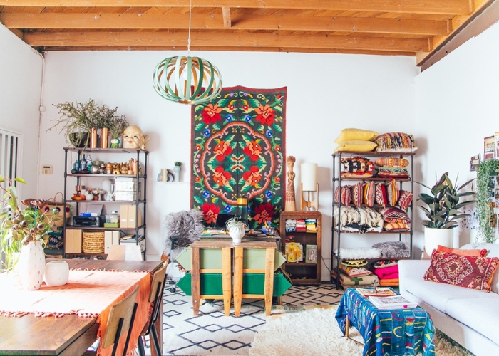 Cải tạo phòng trọ nhỏ đẹp theo phong cách Boho (Bohemian) – Nhiều sự kết hợp màu sắc cải tạo phòng trọ theo phong cách Boho (Bohemian)