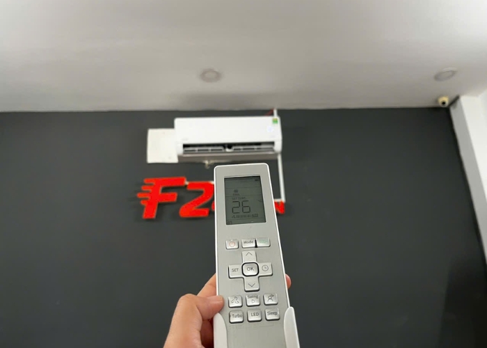 Nhiệt độ lý tưởng khi sử dụng điều hòa ban đêm là 25 – 27 độ Không cài đặt nhiệt độ dưới 24 độ