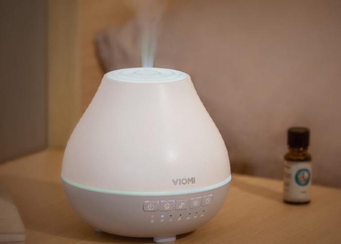 Sử dụng máy phun sương để duy trì độ ẩm trong phòng, giúp da không bị khô căng khi sử dụng máy lạnh Tạo độ ẩm tự nhiên trong phòng