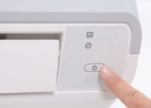 cách bật máy lạnh không cần remote