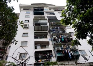 cơi nới ban công chung cư