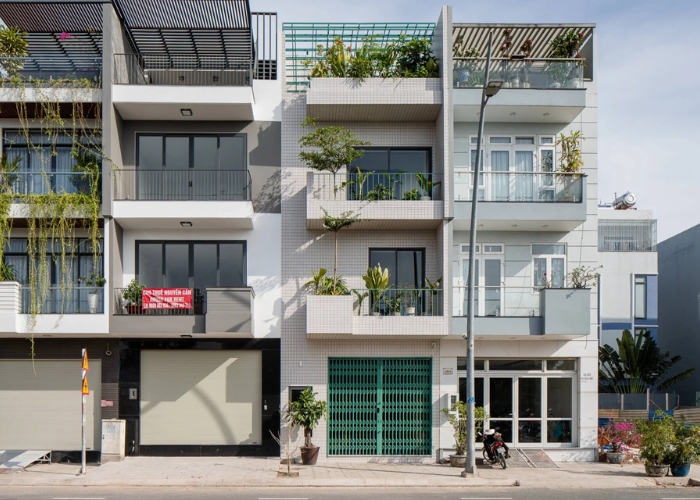 Nhà phố là loại hình nhà ở được xây dựng sát nhau, hạn chế về diện tích cơi nới nhà phố