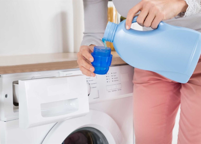 D&ugrave;ng đ&uacute;ng loại v&agrave; lượng nước giặt