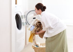 meo giat quan ao kho nhanh trong mua mua am1