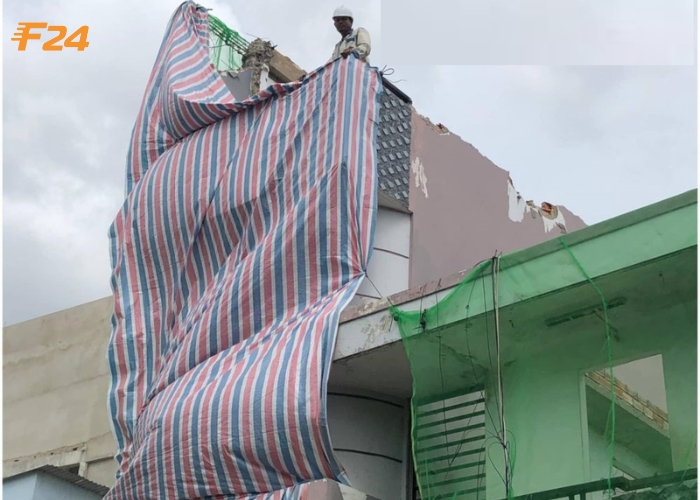 Che chắn công trình để hạn chế bụi bẩn che chắn công trình