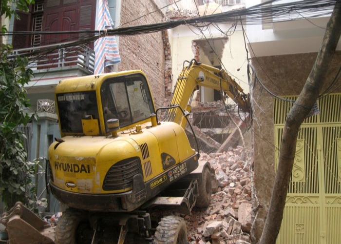 Báo giá dịch vụ tháo dỡ nhà cũ chuyên nghiệp tại TP.HCM 11 hạng mục tháo dỡ nhà cũ thực tế của F24