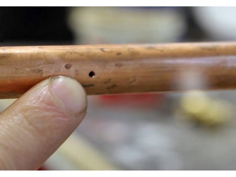 ống đồng c&oacute; lỗ x&igrave; nhỏ