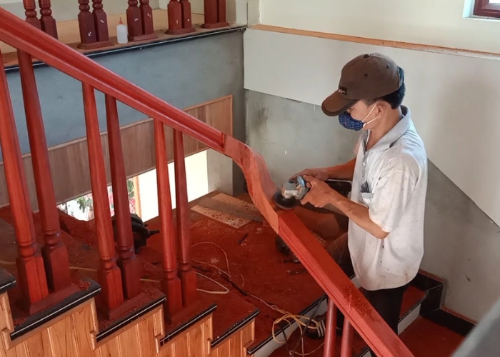 Dịch vụ sửa cầu thang gỗ của F24