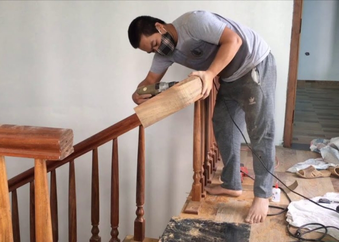 Thợ chuyên sửa cầu thang gỗ sửa cầu thang gỗ