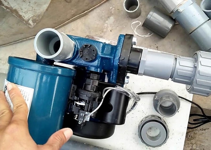 Máy bơm không đủ nước là nguyên nhân khiến máy bơm không chạy Máy bơm không đủ nước