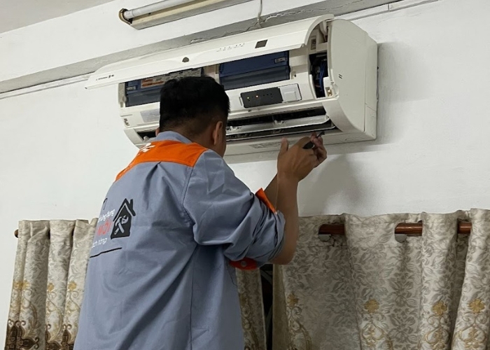 kiểm tra d&agrave;n n&oacute;ng, d&agrave;n lạnh m&aacute;y lạnh Aqua