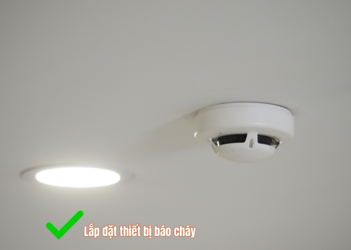 Lắp đặt thiết bị b&aacute;o ch&aacute;y