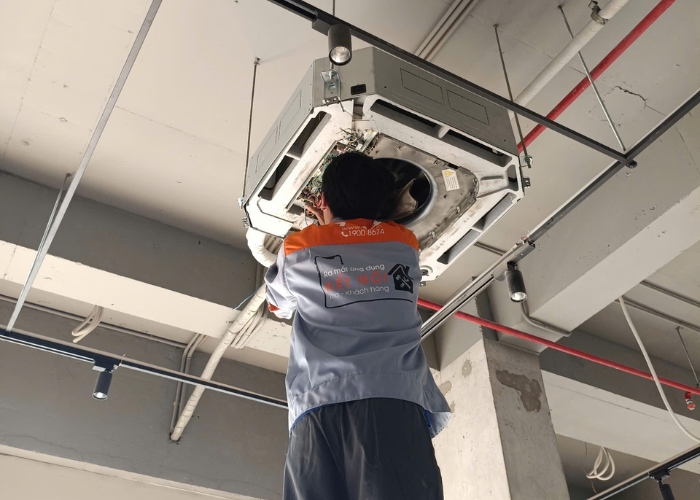 Cần vệ sinh, sửa chữa máy lạnh – Gọi ngay F24 Kiểm tra tổng thể máy lạnh