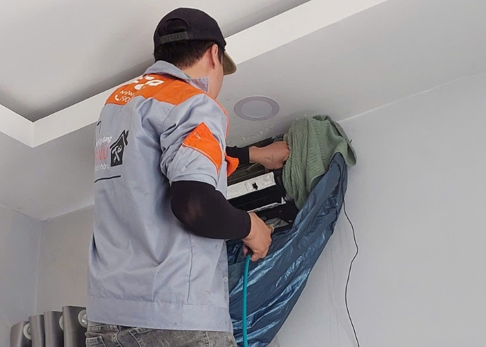 vệ sinh m&aacute;y lạnh