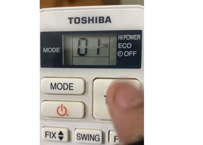 máy lạnh Toshiba báo lỗi 01