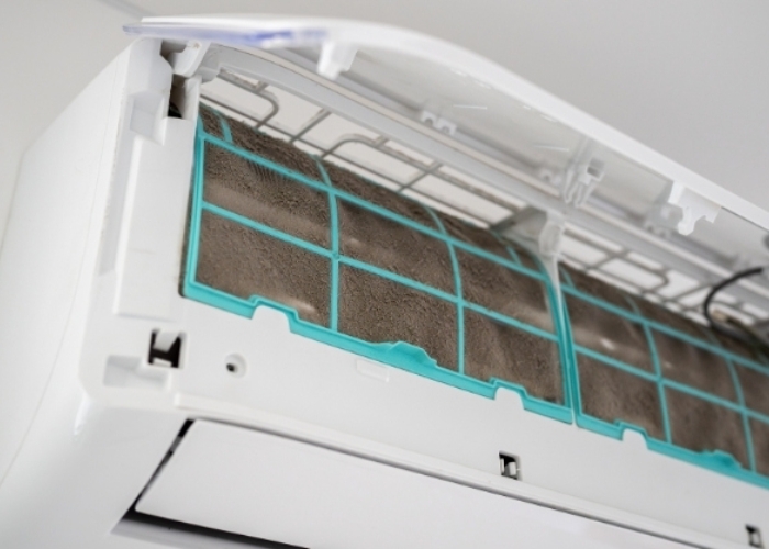 M&aacute;y lạnh Panasonic chảy nước