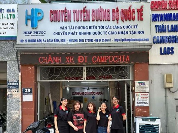 van chuyen hang hoa 3